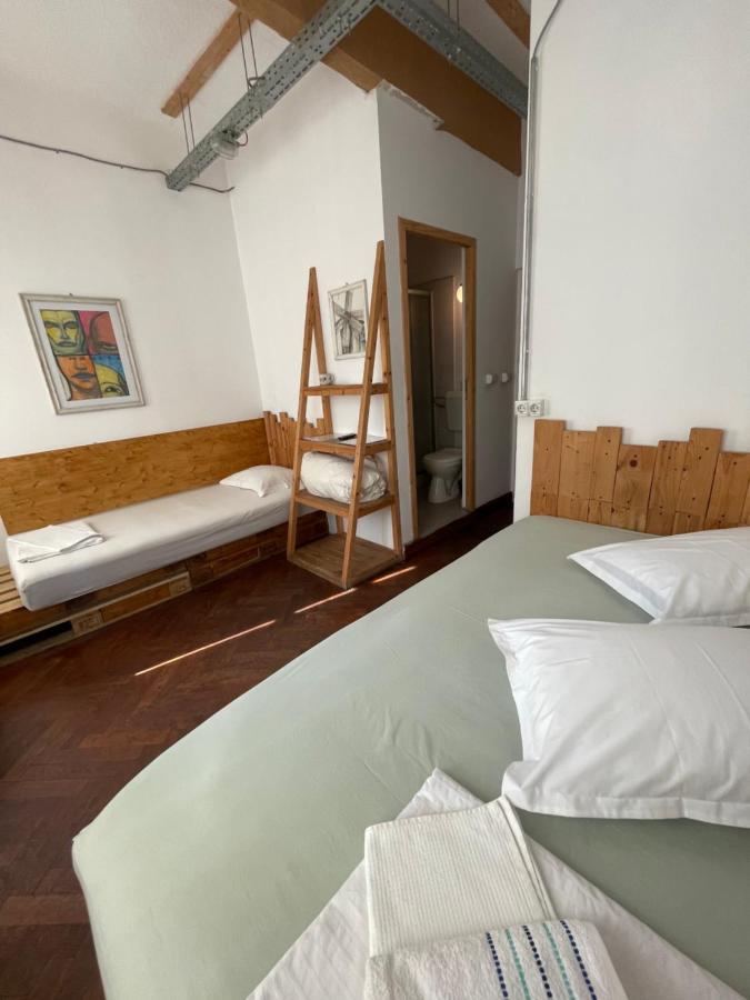 Hostel Victoria Poshtel Bukurešť Exteriér fotografie