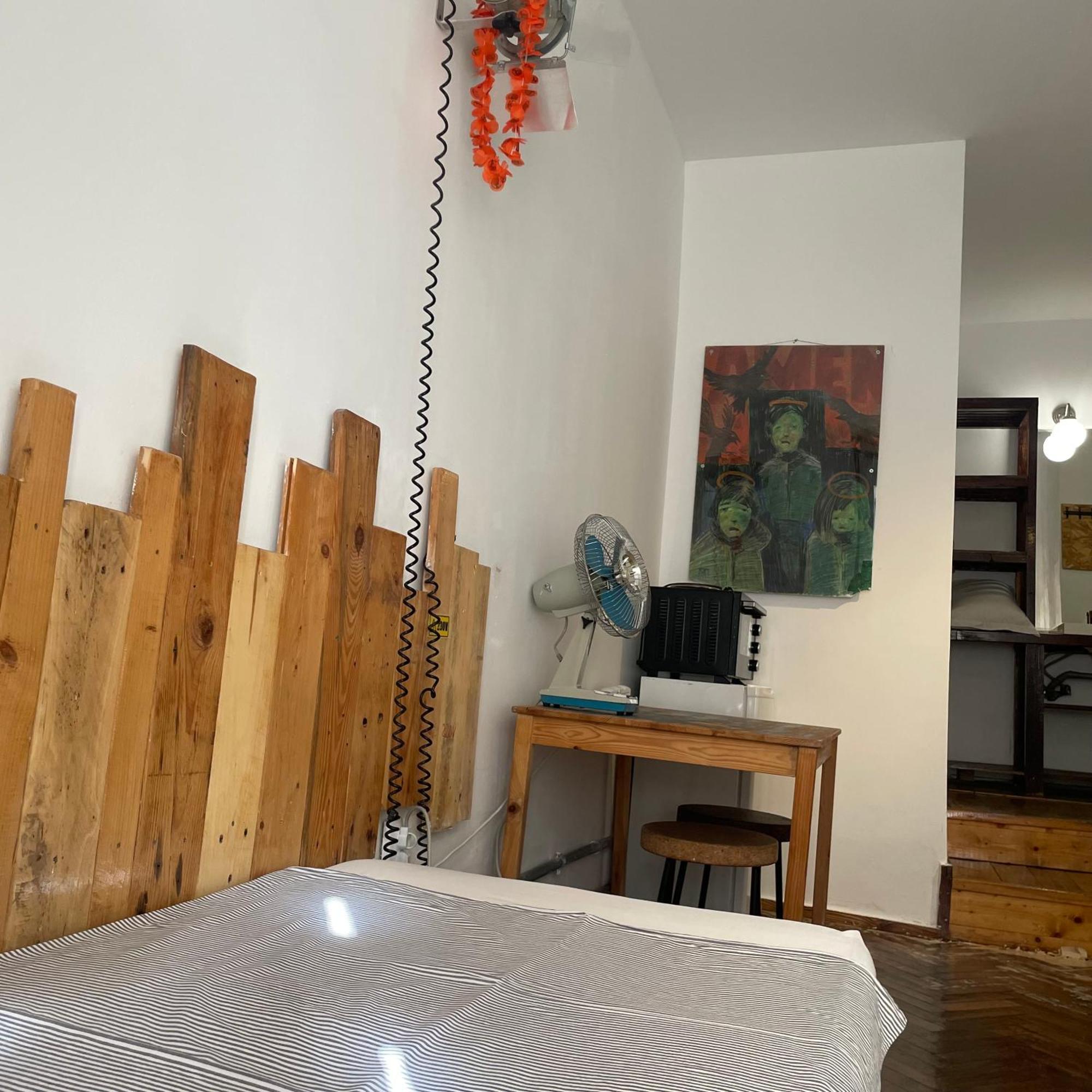 Hostel Victoria Poshtel Bukurešť Exteriér fotografie