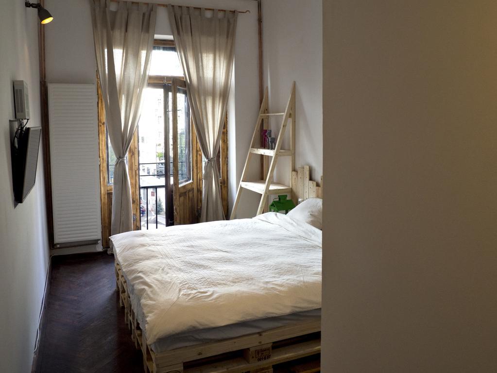Hostel Victoria Poshtel Bukurešť Pokoj fotografie