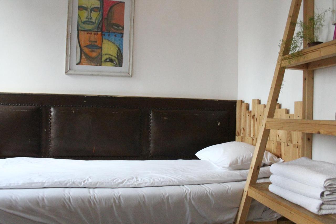 Hostel Victoria Poshtel Bukurešť Exteriér fotografie