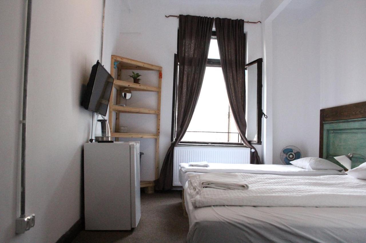 Hostel Victoria Poshtel Bukurešť Exteriér fotografie